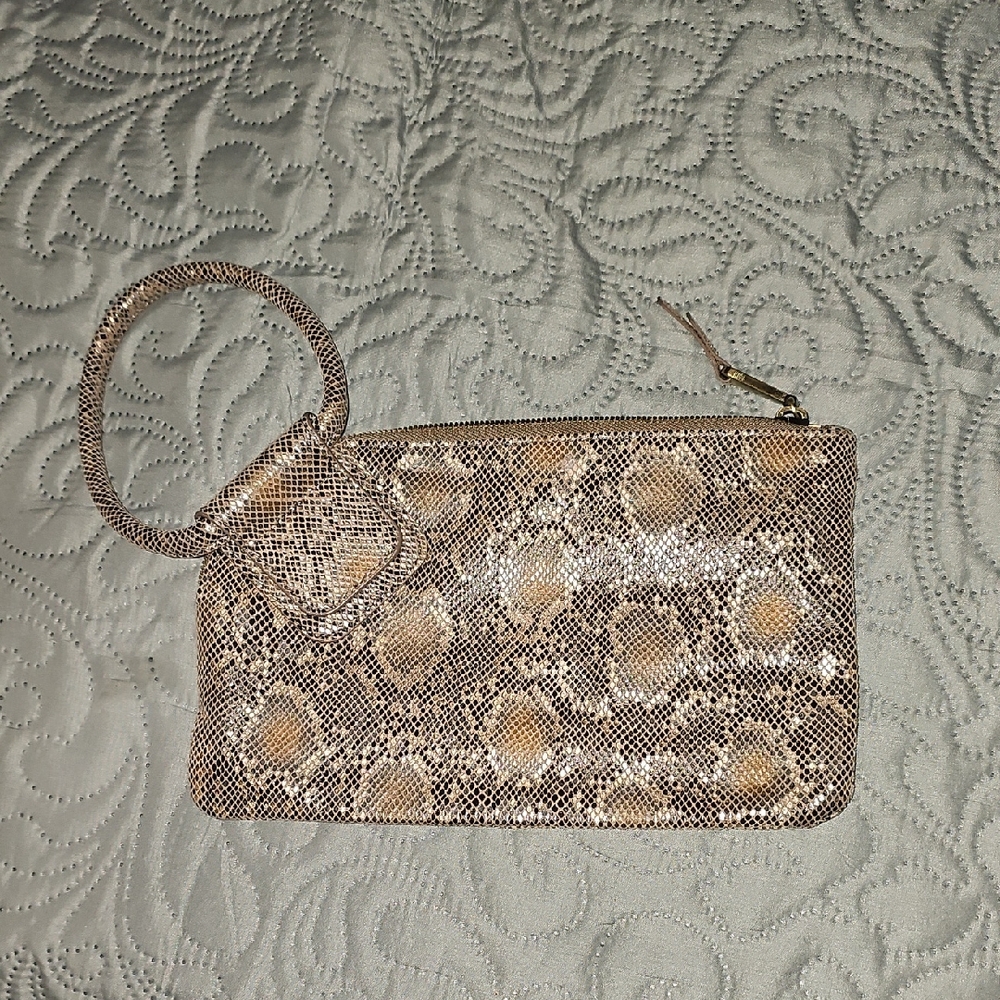 HOBO Tan and Cream Snake-Print Wristlet Clutch